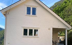 Indreli Feriehus